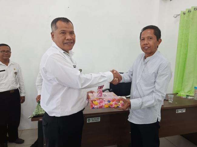 Perpisahan  Purna Tugas Pegawai  Tata Usaha MTsN 7 Kebumen